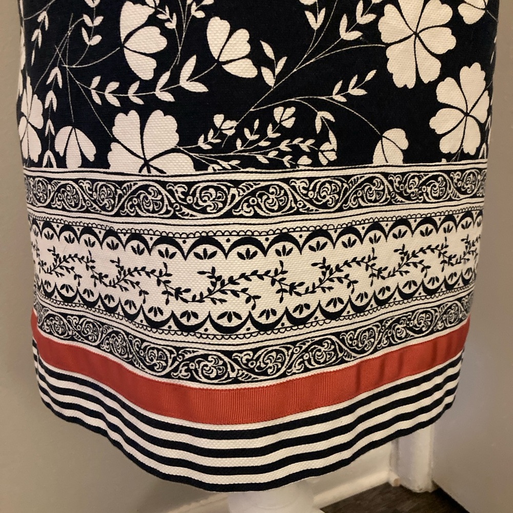 LOFT Red, White & Blue Sheath Dress Size 8 - Picture 6 of 10